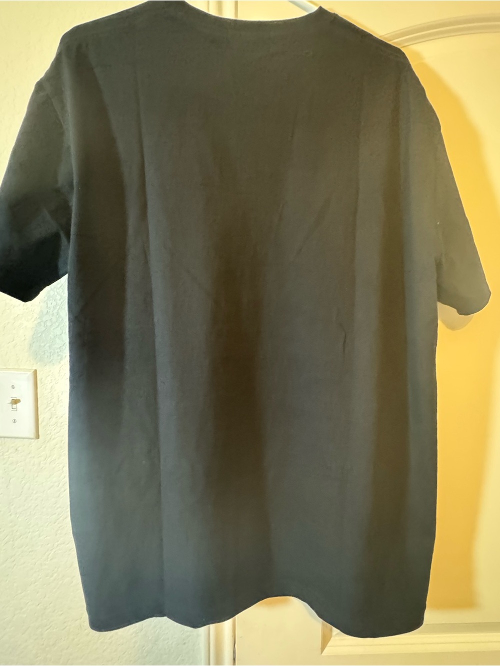 Louis Vuitton Black Tee with White LV Logo Mens shirt - Picture 6 of 6